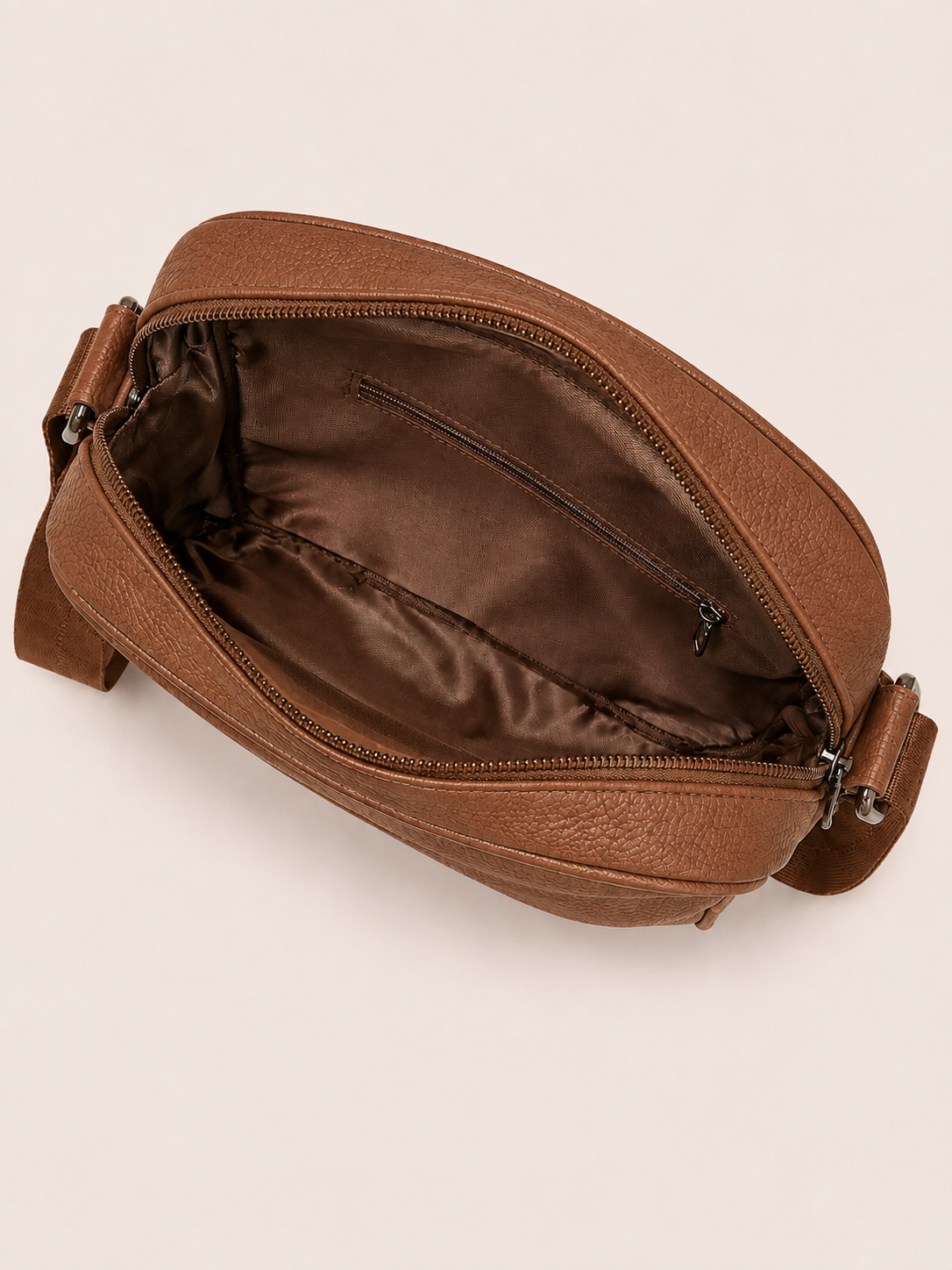 Wardelle Crossbody Bag - Image 2